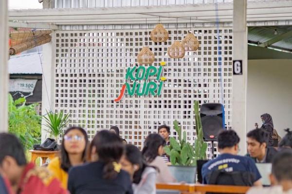 Kopi Nuri berada Jalan Anggajaya 2, Sanggrahan, Condongcatur, Depok, Sleman.(Foto : @Kopinuri)