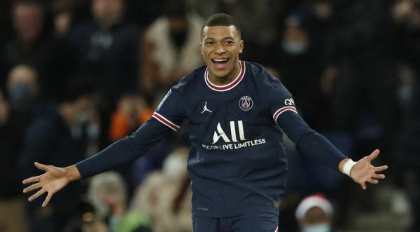 Kylian Mbappe Paris Saint-Germain (PSG) libas AS Monaco 2-0 pada pekan ke-18 Liga Prancis di Parc des Princes, Senin (13/12/2021) dini hari WIB. (Foto: REUTERS/Benoit Tessier)