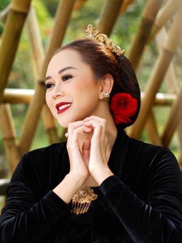 Screenshot 20211214 083617 Instagram Deretan artis jebolan pesantren yang kini aktif di dunia hiburan. (Foto: Instagram)