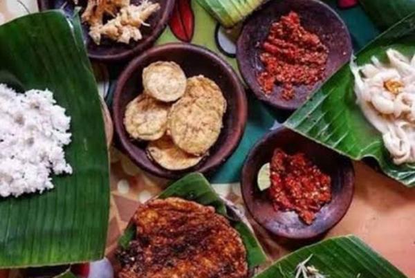 Warung SS Aneka sambal jadi pilihan memu di Warung SS yang ada di Condongcatur Sleman. (foto: iG. Waroeng SS)