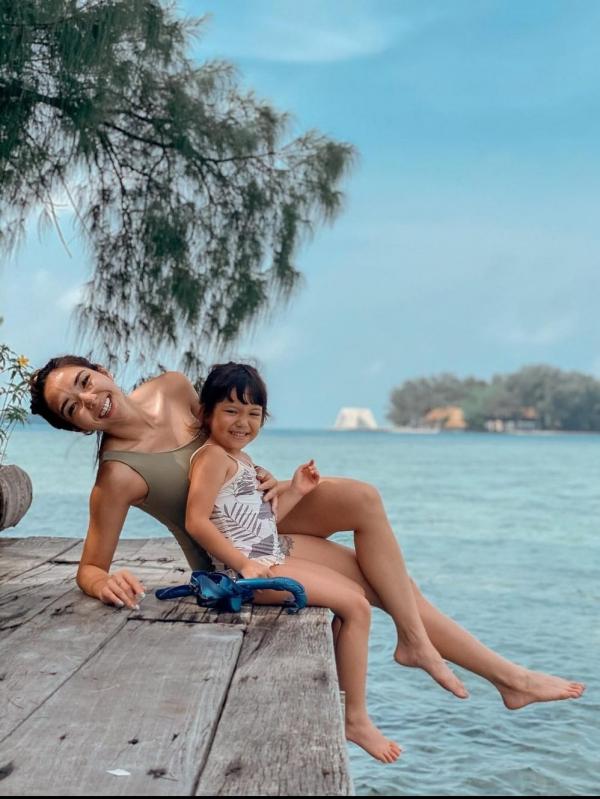 Potret seksi Gisel . (Foto: Instagram)