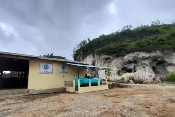 Penambangan Batu Kapur Lokasi penambangan batu kapur oleh PT AMI di Gunungkidul. (Foto : ist)