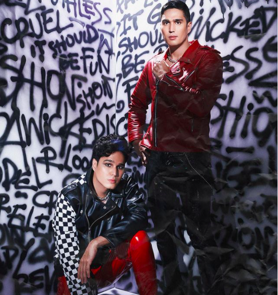 Screen Shot 2021 12 19 At 17 56 48 Artis Kembar di Indonesia. (Foto: Instagram)