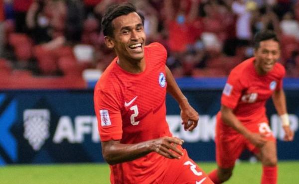 Bek Timnas Singapura, Shakir Hamzah harus absen membela timnya saat melawan Indonesia di semifinal Piala AFF 2020, Rabu (22/12/2021). (Foto: Facebook/Football Association of Singapore)