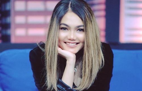 Rina Nose Artis menikah singkat