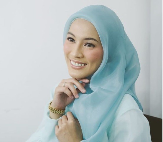 Deretan artis istiqomah berhijab bikin pangling. (Foto: Instagram)