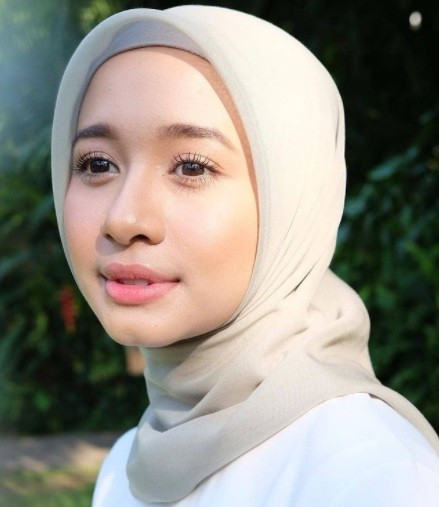 Deretan artis istiqomah berhijab bikin pangling. (Foto: Instagram)