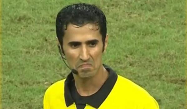 Wasit Vietnam Vs Thailand Jurnalis Vietnam Quang Huy murka timnya dicurangi wasit saat vs Thailand. Dia menilai Piala AFF 2020 tak perlu digelar. (Foto: AFF)