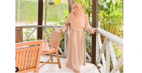 Artis cantik keturunan Tionghoa, Larissa Chou Artis cantik keturunan Tionghoa, Larissa Chou