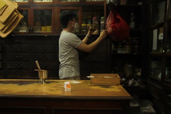 Pemilik Toko Obat Tay Seng Ho (Foto: dok Toko Obat Tay Seng Ho)