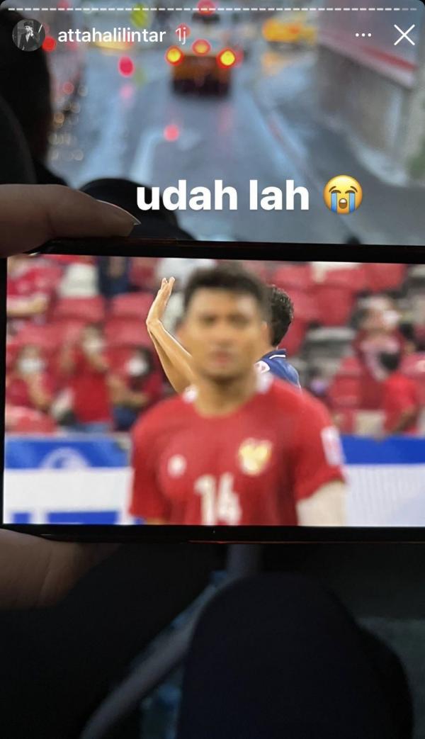 Reaksi selebriti menonton pertandingan bola Indonesia melawan Thailand. (Foto: Twitter)