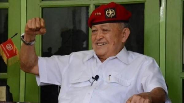Jenazah mantan Danjen Kopassus Letjen TNI (Pur) Kuntara disemayamkan di Balai Komando, Cijantung, Jakarta Timur, Sabtu (21/8/2021). (Foto: Pen Kopassus).