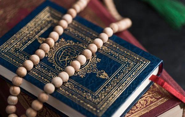 Contoh Huruf Izhar Lengkap dengan Jenis, Pengertian, dan Contohnya
