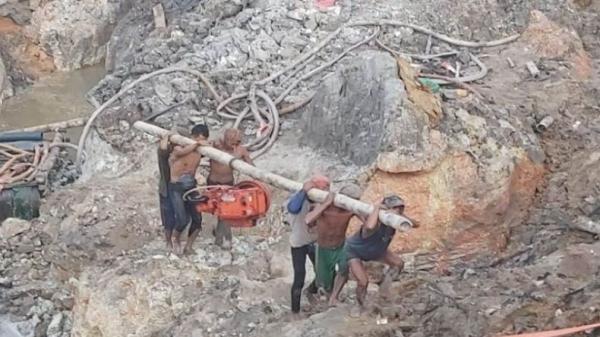 Aktivitas penambangan bijih timah di Babel Aktivitas penambangan bijih timah di Bangka Belitung. (Foto: ist)