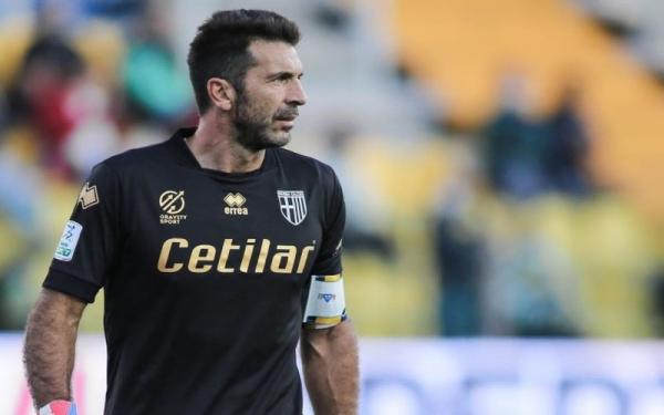 Kiper Parma 1913, Gianluigi Buffon. Kiper Parma 1913, Gianluigi Buffon. (Foto: Instagram/@gianluigibuffon)