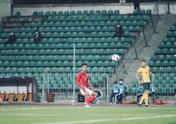 Marselino Ferdinan merupakan wonderkid milik Persebaya Surabaya. Dia bisa bermain di sisi sayap dan gelandang. (foto: Instragram/MarselinoFerdinan10)
