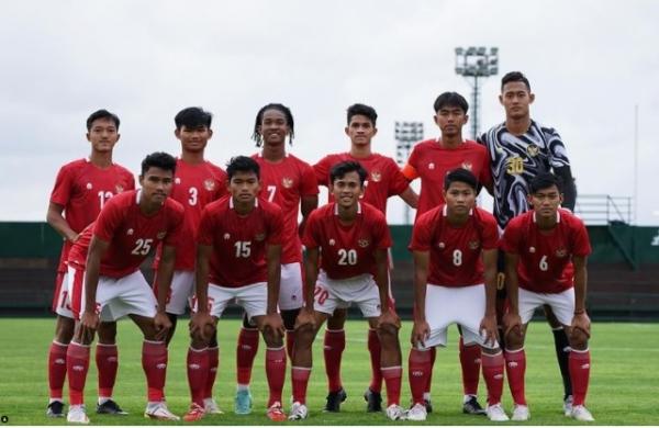 Shin Tae-yong kini disibukkan dengan agenda penyusunan tim jelang Piala AFF U-23. Shin Tae-yong mengungkapkan akan memanggil 5 sampai 6 pemain Timnas U-19. (foto: Instagram/Frezy Al-Hudaifi).