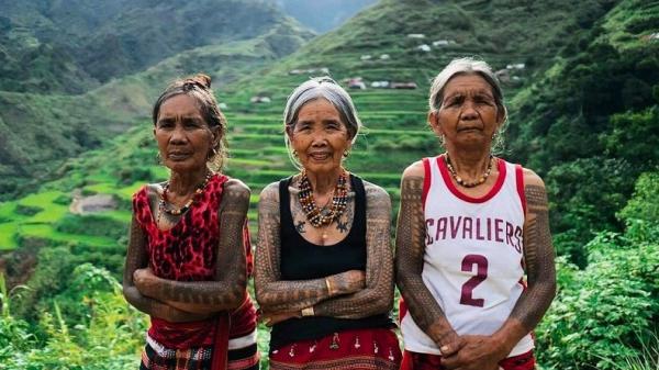 Perempuan suku Kalinga di Filipina Perempuan suku Kalinga di Filipina. (Foto: Instagram_chini_ninja_)