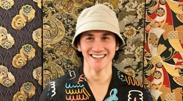 Perubahan Artis Indonesia yang Makin Tua Makin Menawan, Vino G Bastian Perubahan Artis Indonesia yang Makin Tua Makin Menawan, Vino G Bastian