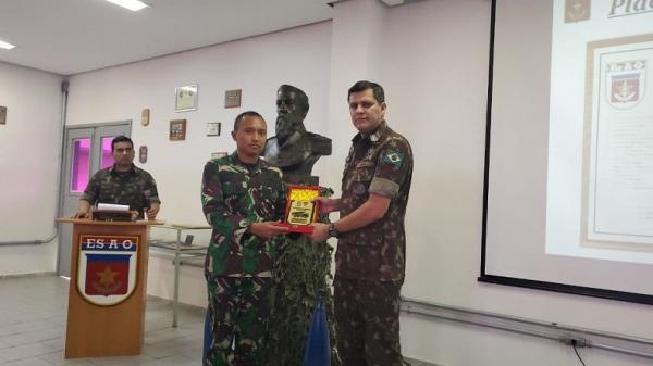 Keren, 1 Prajurit Kostrad TNI Berhasil Lulus Pendidikan Militer di Brasil