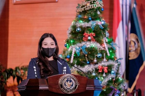 Wakil Menteri Pariwisata dan Ekonomi Kreatif (Wamenparekraf), Angela Tanoesoedibjo, dalam Perayaan Natal Kemenparekraf, Kamis (20/1/2022). (Foto: Istimewa)