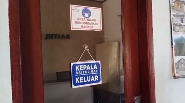 Kepala Baitul Mal Aceh Tenggara diduga cabuli sant Kepala Baitul Mal Aceh Tenggara Saidul Akram (SA) ditahan Polres Aceh Tenggara. Dia ditahan karena diduga terlibat kasus pencabulan (Medi Arjuna/MNC Portal Indonesia)
