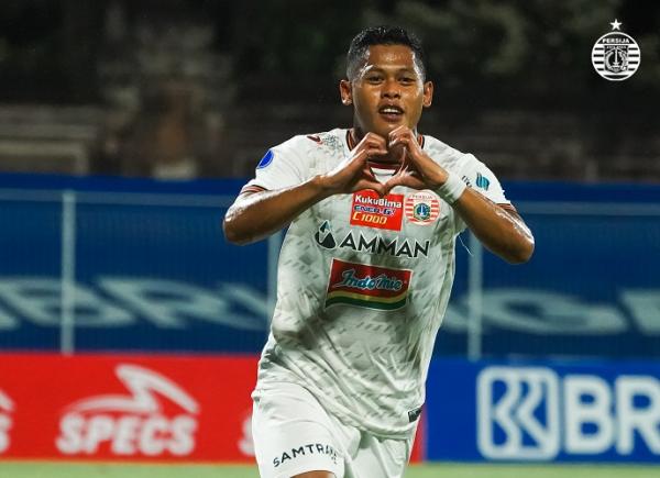 Taufik Hidayat jadi pahlawan kemenangan Persija atas Persita. Persija menang 2-1. (foto: Persija).