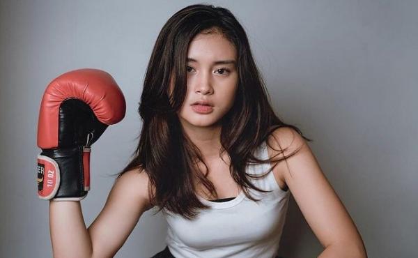 Liyan Nur Zeftian 2 Artis cantik Indonesia hobi latihan Muay Thai, Liyan Nur Zeftian. (Foto: IG)