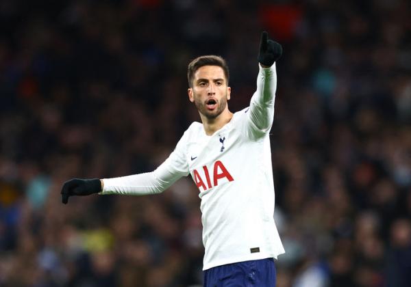 Gelandang Tottenham, Rodrigo Bentancur Gelandang Tottenham Hotspur, Rodrigo Bentancur tampil perdana untuk timnya saat melawan Brighton & Hove Albion dalam laga Piala FA 2021/2022 di Stadion Tottenham Hotspur, London, Minggu (6/2/2022). (Foto: REUTERS/David Klein)