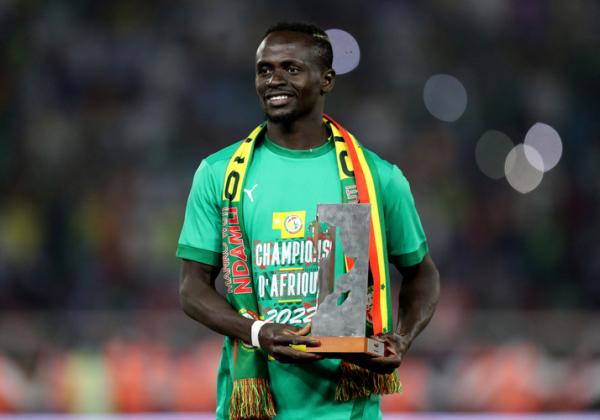 Penyerang Senegal, Sadio Mane Penyerang Senegal, Sadio Mane terpilih sebagai pemain terbaik turnamen Piala Afrika 2021, Senin (7/2/2022). (Foto: REUTERS/Mohamed Abd El Ghany)