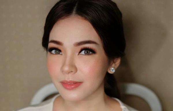 Maya Septha, Artis cantik aktif di TikTok.