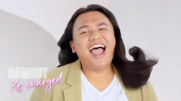 Iklan Pantene Miracles Hair Supplement yang dibintangi oleh Keanu Angelo. (Foto: YouTube)