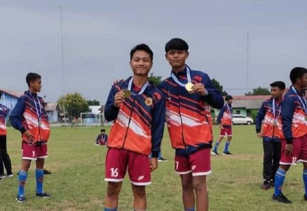 Anak Petani Pemain Bola Timnas Ngatemen pemain timnas U 15 asal Way Kanan. (Foto: MPI)