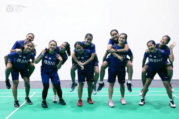 Tim putri Indonesia lolos ke final Kejuaraan Bulu Tangkis Beregu Asia 2022 lawan Korea Selatan. (foto: PBSI).