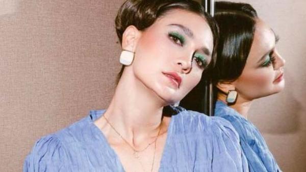 Luna Maya mengaku sempat terpapar Covid-19 varian omicron. (Foto: Instagram)