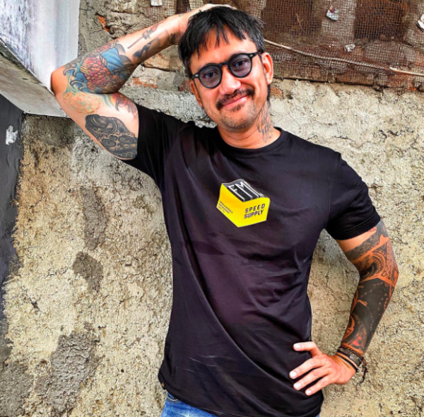 Deretan artis bertato gambar pasangan. (foto: Instagram)