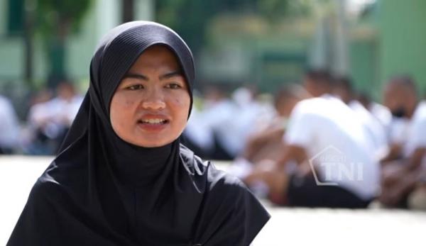 Calon Perwira Karier Rifqha Aulina. (Foto Youtube Jenderal TNI Andika Perkasa).