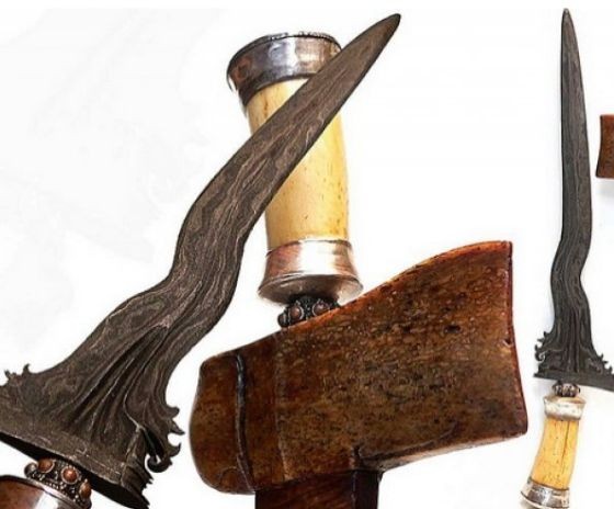 Senjata Kerajaan Keris 5 Pusaka Nusantara