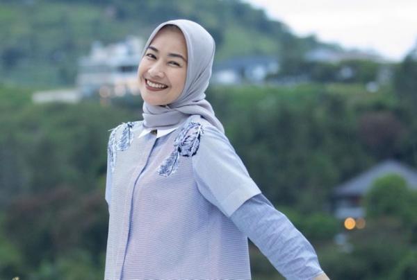 Artis yang melahirkan di tanggal cantik.