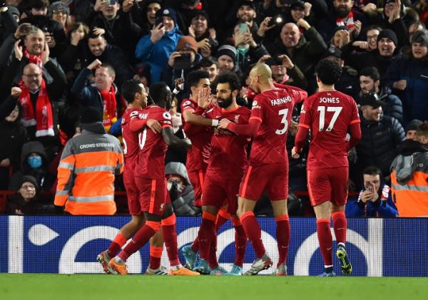 Liverpool vs Leeds Liverpool pesta gol 6-0 atas Leeds United. Dalam pertandingan lanjutan Liga Inggris 2021-2022. Duo Liverpool Mohamed Salah dan Sadio Mane menjadi bintang. (foto: REUTERS/Peter Powell).