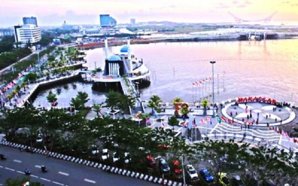 Pantai Losari Pantai Losari Makassar, Sulawesi Selatan. (Foto: Ist)