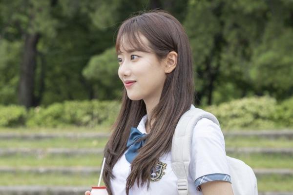 Naeun Artis Korea yang kariernya hancur saat sedang naik daun, Naeun. (Foto: Soompi)