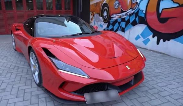 Ferrari F8 Spider