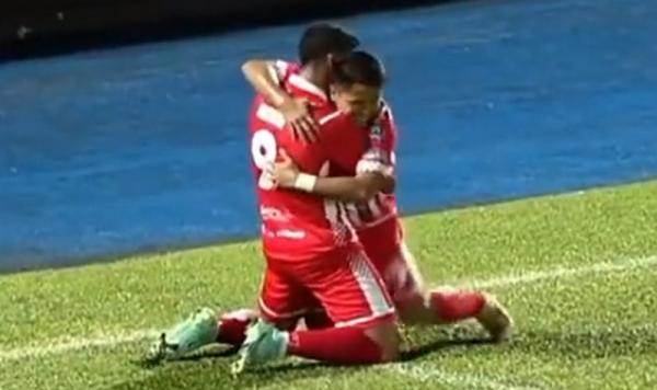 Natanael Siringoringo Pemain muda Indonesia Natanael Siringoringo cetak gol berkelas di Negeri Jiran. Torehan itu membantu timnya Kelantan FC menang 2-1 atas klub sultan Malaysia. (Foto: Ist)