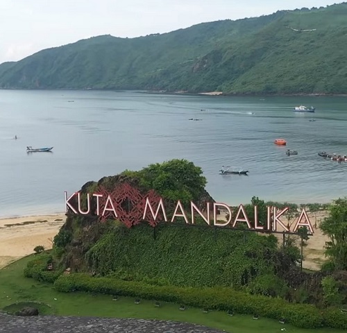 Pantai Kuta Mandalika Pemandangan pantai Kuta Mandaliika. (Foto: Istimewa)