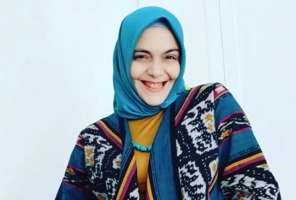 Artis yang berprofesi sebagai dokter. (Foto: IG)