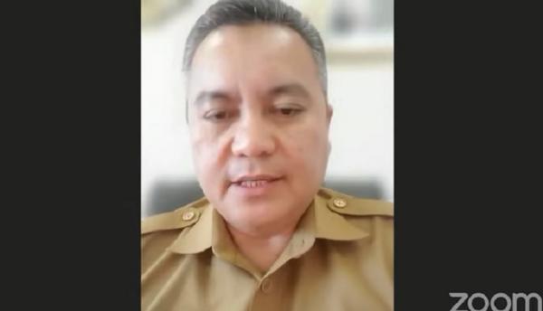 Direktur Fasilitasi Kepala Daerah dan DPRD Kementerian Dalam Negeri, Andi Bataralifu dalam dialog secara virtual. (Foto ist).