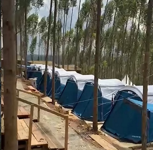 Kemah tempat bermalam Presiden Joko Widodo dan sejumlah menteri, di lokasi titik nol Ibu Kota Negara (IKN) Nusantara, Kalimantan Timur, Senin (14/3/2022). (Foto: Instagram Erick Thohir)