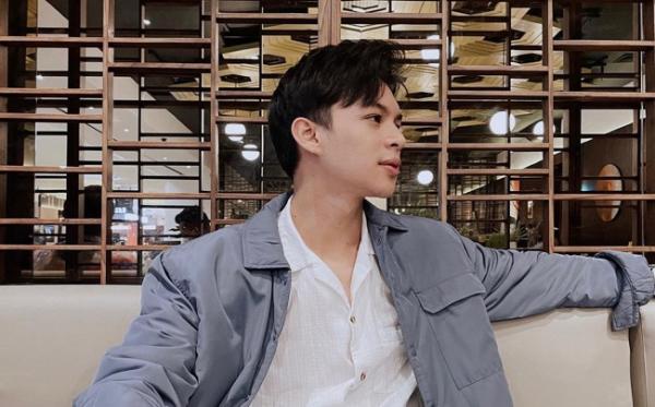Profil Rey Mbayang Artis dikenal alim. (Foto: instagram)