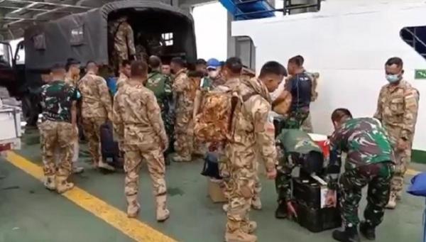 Kontingen Garuda Lebanon2 Kompi Senapan (Kipan) B Batalyon Infanteri 141/ Aneka Yudha Jaya Prakosa tiba di Pelabuhan Tanjung Kalian Muntok, Bangka Barat. (Foto: iNews/Rizki Ramdhani).